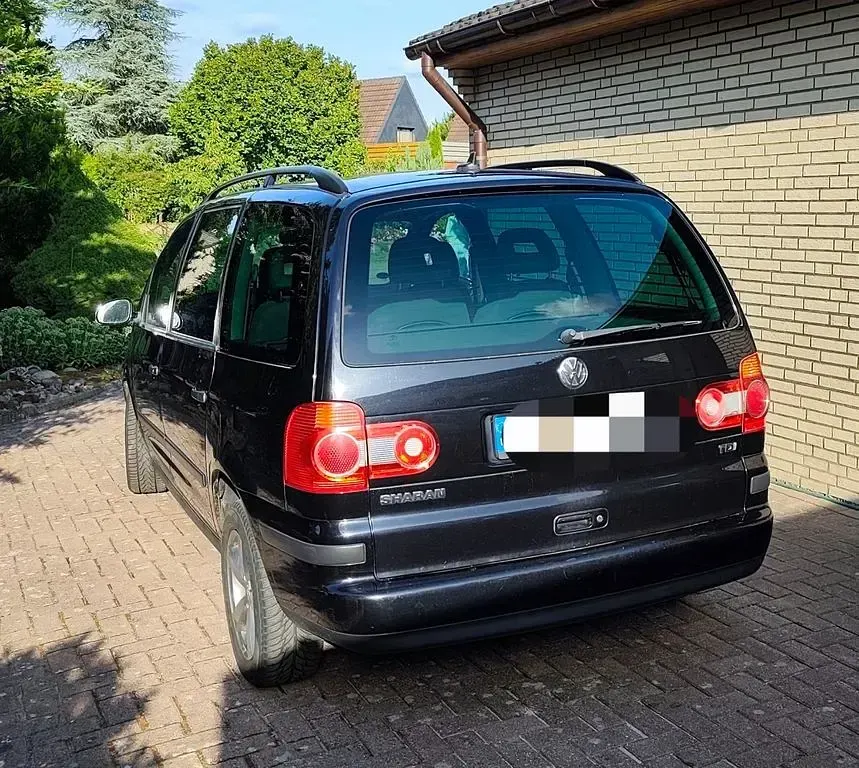 Gebraucht VW Sharan Trendline 116 PS (85 kW) 2007 Schwarz Van / Kleinbus