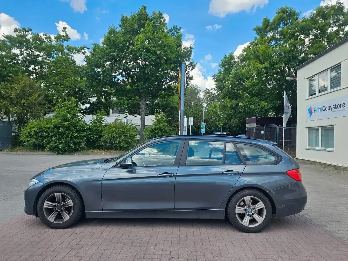 Gebraucht BMW 320 184 PS (135 kW) 2014 Grau Kombi