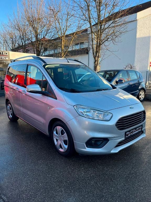 Silber Gebraucht 2019 Ford Tourneo Titanium Van / Kleinbus | 11.990 € (Superpreis) - Bild 1/4