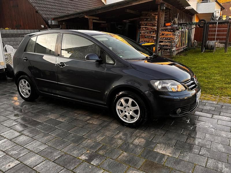 Blau Gebraucht 2006 VW Golf IV Kombi | 1.000 € (Guter Preis) - Bild 1/4