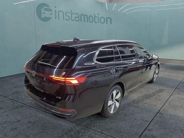 Schwarz Gebraucht 2024 VW Passat Business Kombi | 32.900 € (Fairer Preis) - Bild 1/2