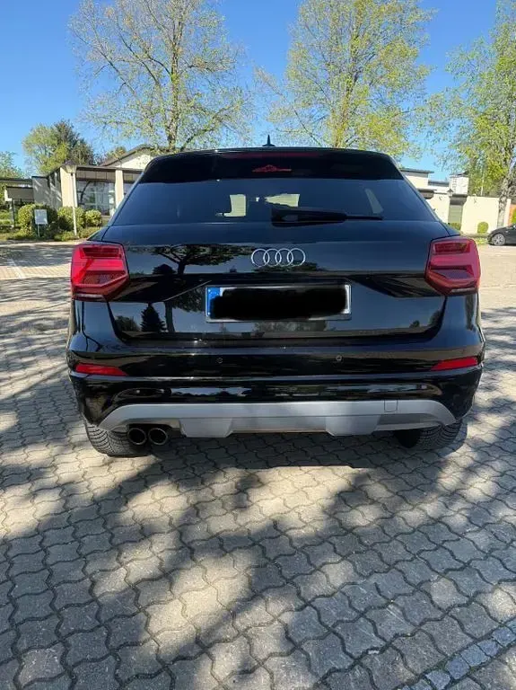 Gebraucht Audi Q2 Sport 150 PS (110 kW) 2017 Schwarz SUV