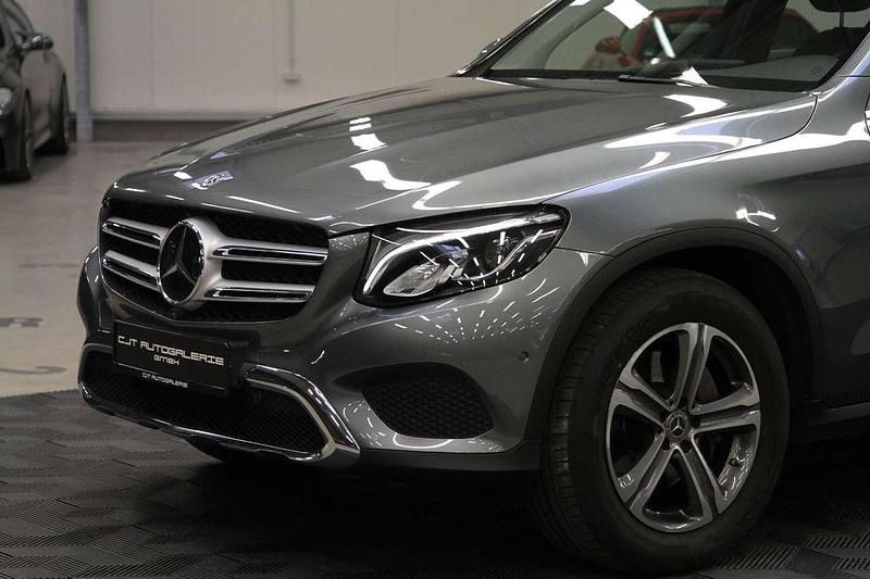 Gebraucht Mercedes GLC250 211 PS (155 kW) 2017 Grau SUV
