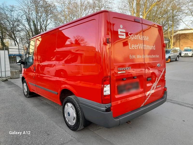 Gebraucht Ford Transit 115 PS (84 kW) 2009 Rot Pickup