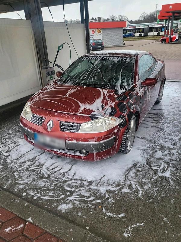 Gebraucht Renault Mégane Cabriolet 135 PS (99 kW) 2005 Rot Cabrio