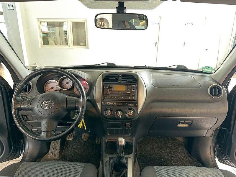 Gebraucht Toyota RAV4 Edition 125 PS (91 kW) 2005 Grau SUV
