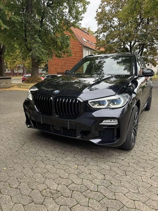 Schwarz Gebraucht 2019 BMW X5 M SUV | 48.999 € (Etwas zu teuer) - Bild 1/4