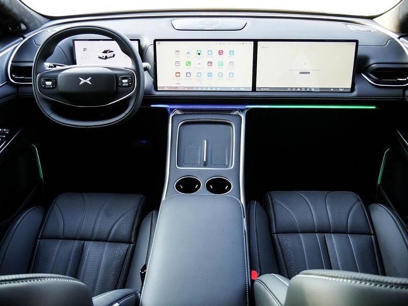 Neu XPENG G9 RWD Long Range 258 kW (351 PS) 2026 Grau SUV