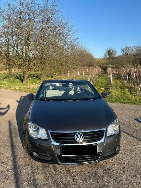Usata VW Eos 160 CV (117 kW) 2009 Grigio Cabrio
