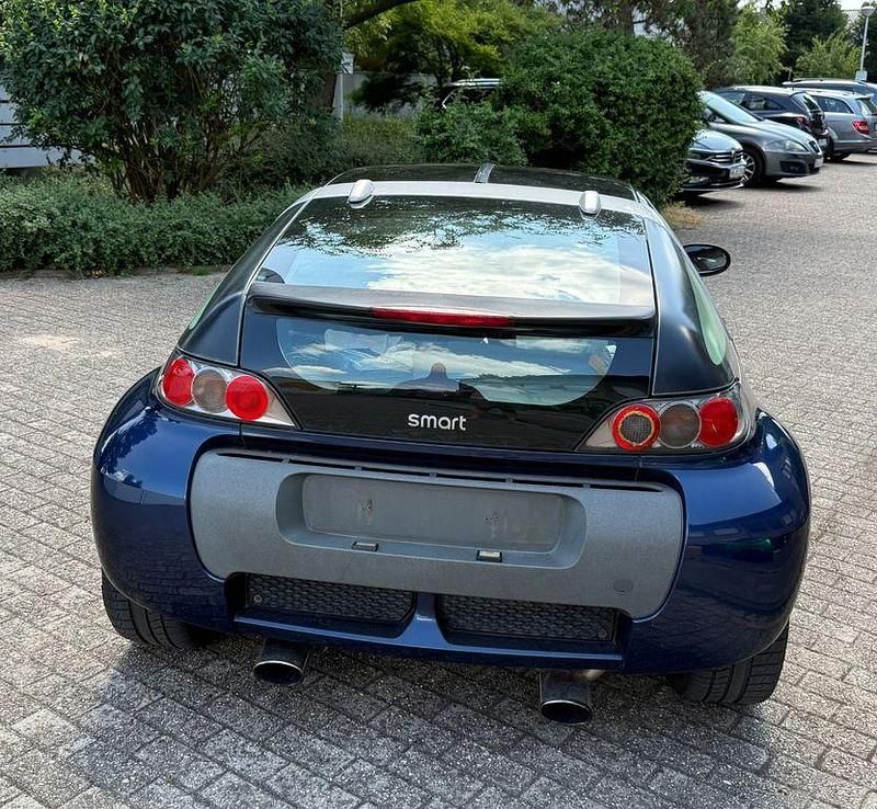 Używany Smart Roadster 102 KM (75 kW) 2004 Niebieski Kabriolet