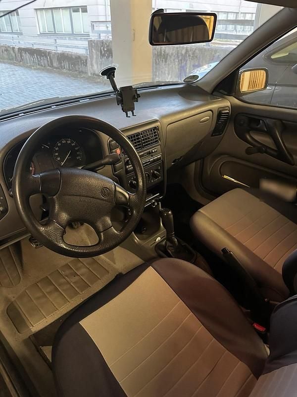 Gebraucht VW Polo 60 PS (44 kW) 1998 Blau Kleinwagen