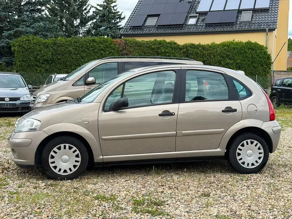 Gebraucht Citroën C3 60 PS (44 kW) 2004 Gold Limousine