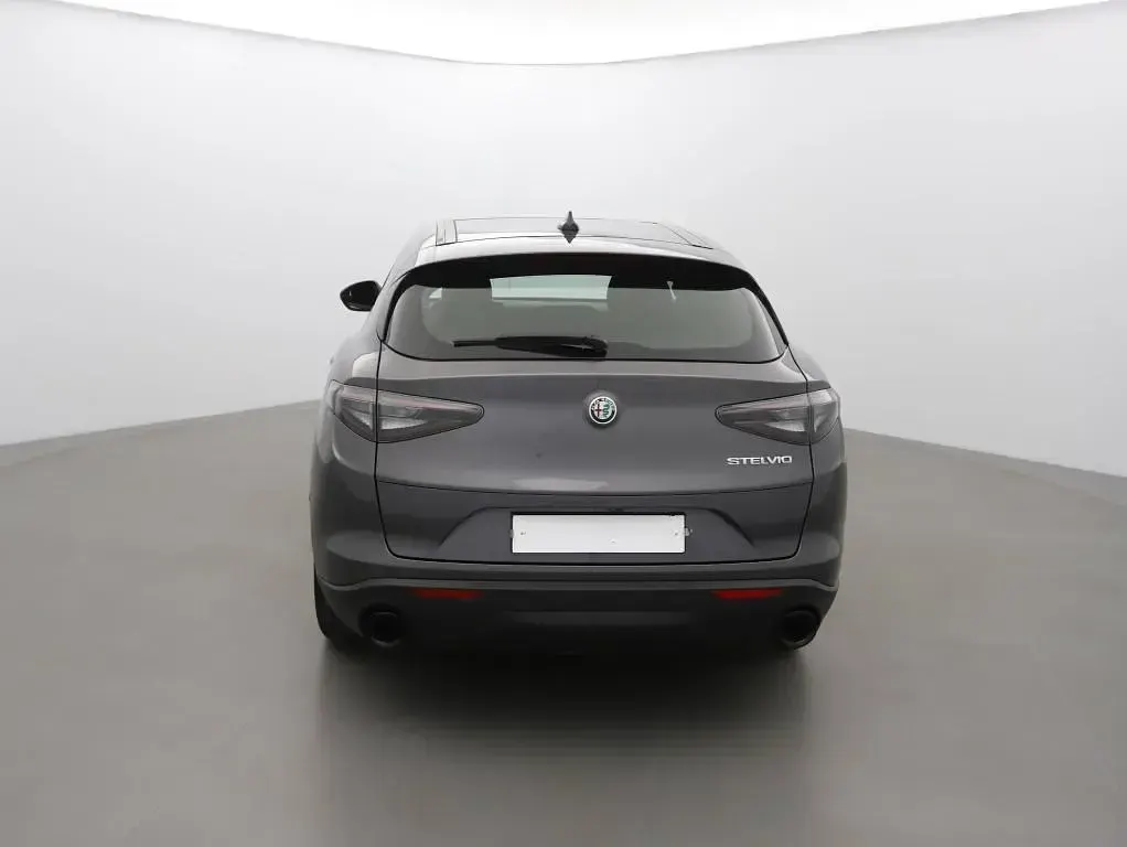Gebraucht Alfa Romeo Stelvio Sprint 162 PS (119 kW) 2024 Gris vesuvio SUV