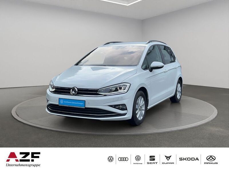 Weiß Gebraucht 2018 VW Golf Sportsvan Comfortline Van / Kleinbus | 17.530 € (Etwas zu teuer) - Bild 1/4