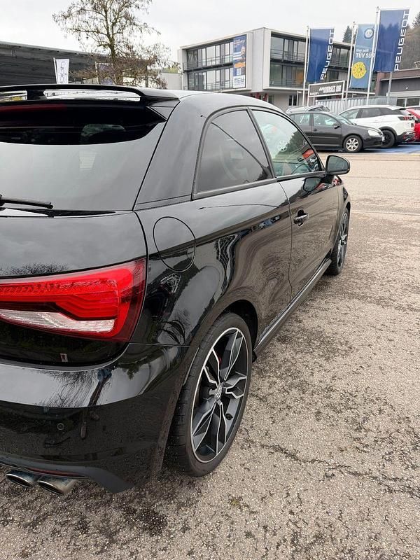Gebraucht Audi S1 Ambiente 233 PS (171 kW) 2017 Schwarz Kleinwagen