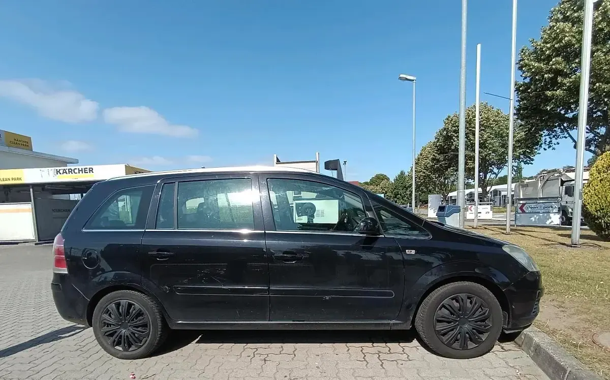 Gebraucht Opel Zafira 101 PS (74 kW) 2007 Schwarz Van / Kleinbus