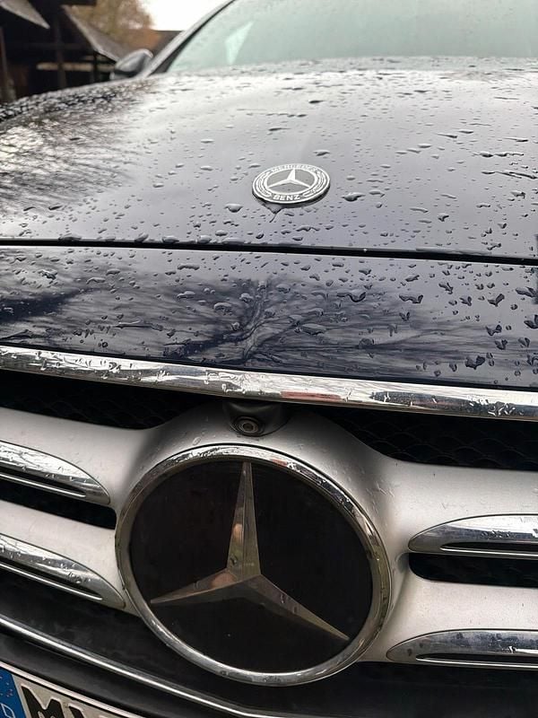 Gebraucht Mercedes E220 194 PS (142 kW) 2017 Blau Kombi