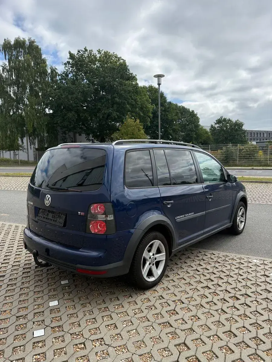 Gebraucht VW Touran Cross 170 PS (125 kW) 2009 Blau Van / Kleinbus
