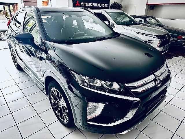 Schwarz Gebraucht 2018 Mitsubishi Eclipse Cross Edition SUV | 16.500 € (Fairer Preis) - Bild 1/4