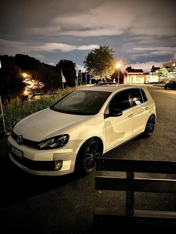 Weiß Gebraucht 2010 VW Golf VI GTI Kleinwagen | 11.000 € (Etwas zu teuer) - Bild 1/4