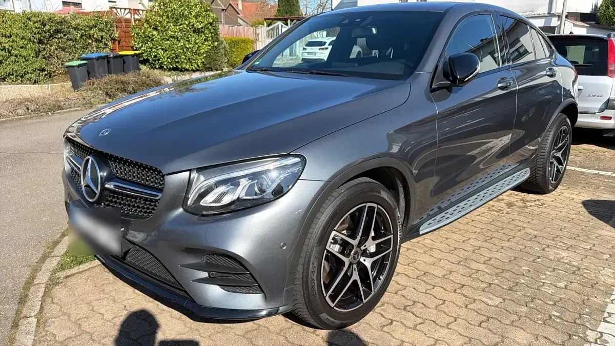 Gebraucht Mercedes GLC250 204 PS (150 kW) 2018 Grau SUV