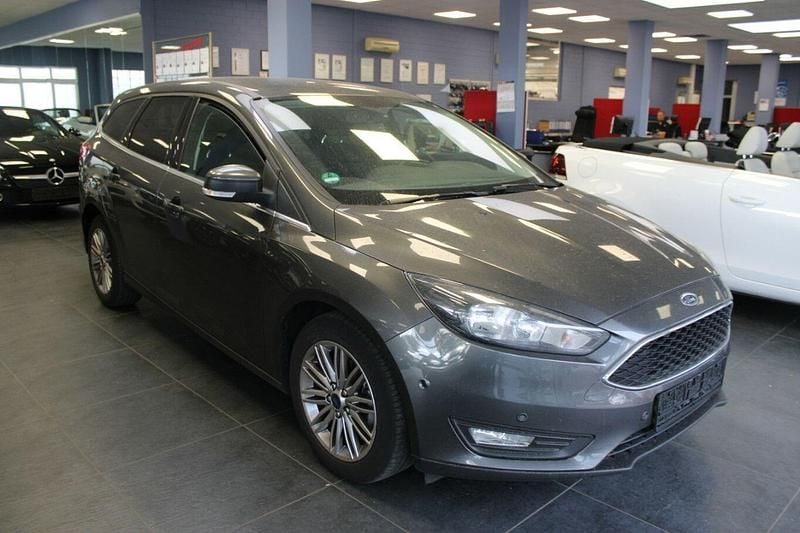 Magnetic grau metallic Gebraucht 2018 Ford Focus Cool & Connect Kombi | 10.780 € (Guter Preis) - Bild 1/4