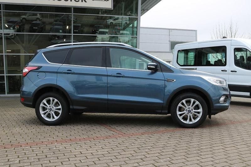 Gebraucht Ford Kuga Titanium 150 PS (110 kW) 2020 Blau SUV