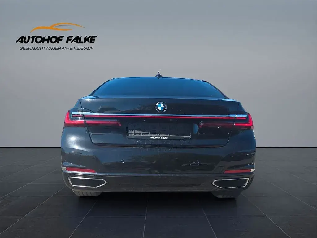 Gebraucht BMW 730L 265 PS (194 kW) 2019 Schwarz Limousine