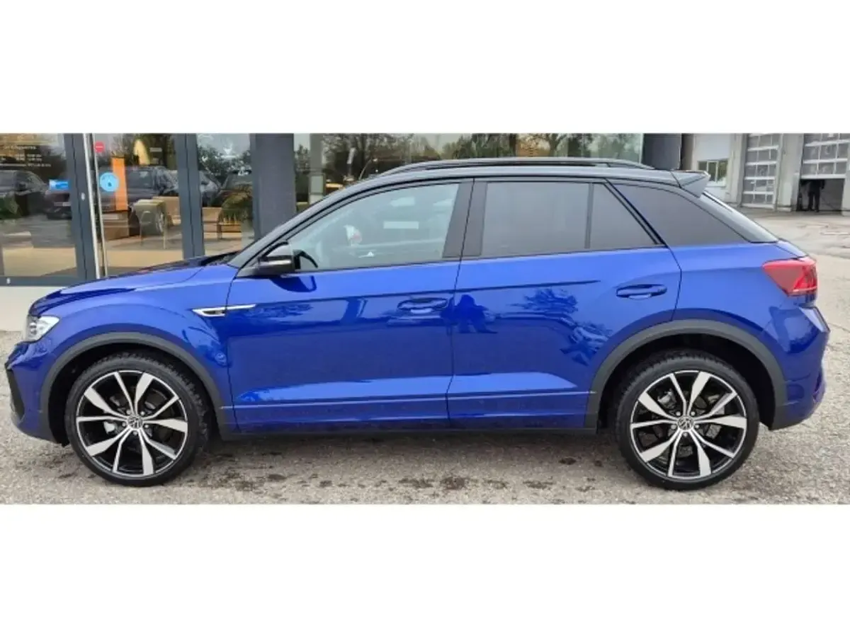 Gebraucht VW T-Roc IQ Drive 150 PS (110 kW) 2025 Lapiz blue metallic (blau) SUV