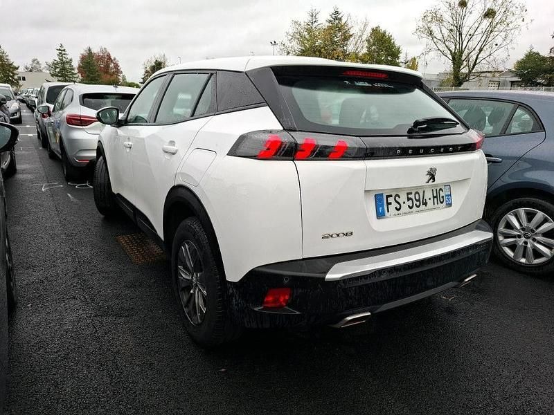 Gebraucht Peugeot 2008 Active 131 PS (96 kW) 2020 Weiß SUV