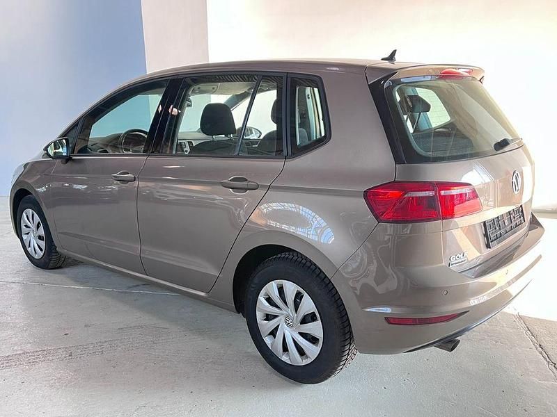 Gebraucht VW Golf Sportsvan 110 PS (80 kW) 2015 Gold Van / Kleinbus