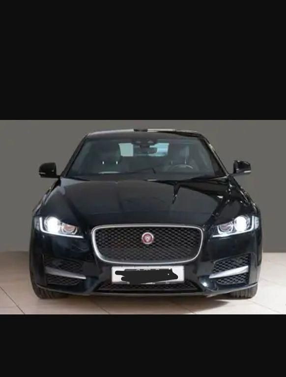 Schwarz Gebraucht 2017 Jaguar XF R-Sport Limousine | 14.700 € (Fairer Preis) - Bild 1/4