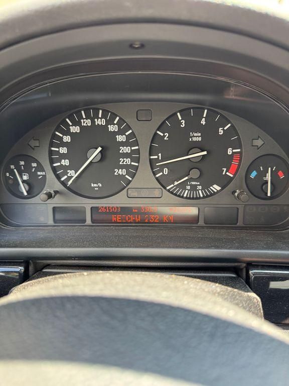 Gebraucht BMW 525 192 PS (141 kW) 2001 Schwarz Limousine