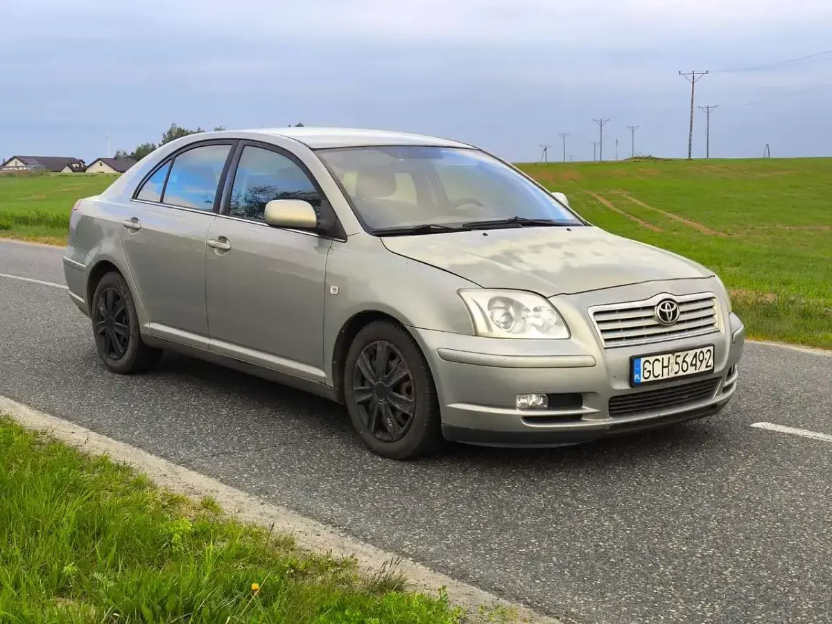 Gebraucht Toyota Avensis 129 PS (94 kW) 2004 Kleinwagen