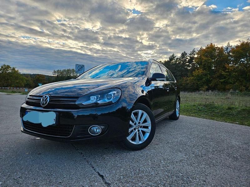 Schwarz Gebraucht 2012 VW Golf VI Style Kombi | 3.650 € (Guter Preis) - Bild 1/4