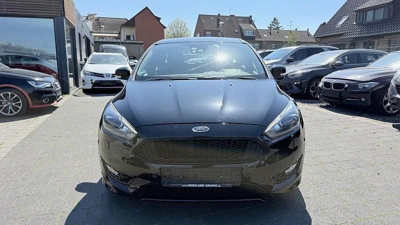 Usado Ford Focus ST-Line 182 CV (133 kW) 2018 Negro Berlina