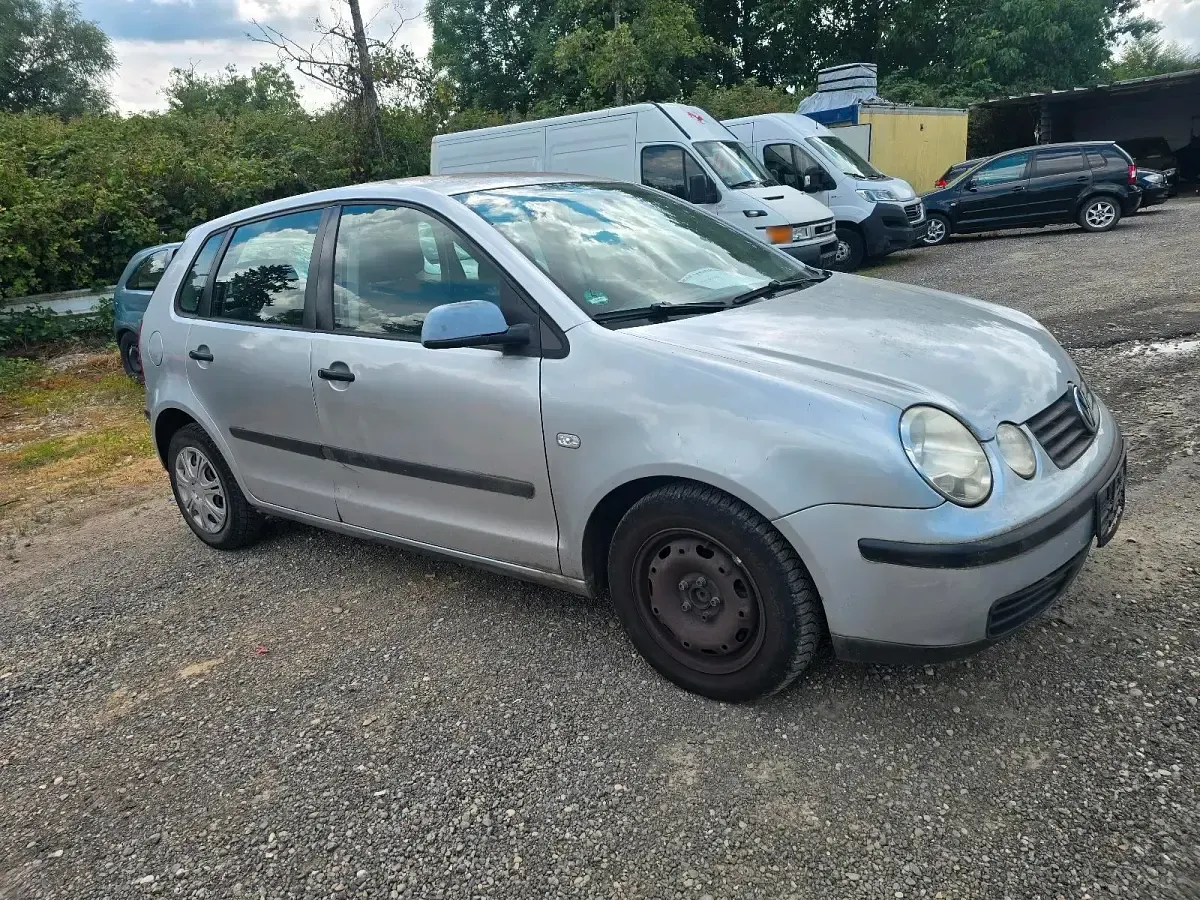 Gebraucht VW Polo 55 PS (40 kW) 2003 Silber Kleinwagen