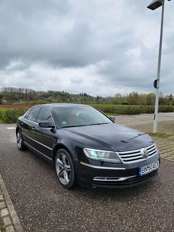 Second-hand VW Phaeton 239 CP (175 kW) 2012 Negru Berlinǎ