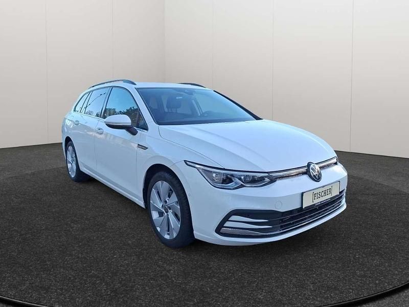 Gebraucht VW Golf VIII Style 131 PS (96 kW) 2023 Weiss Kombi