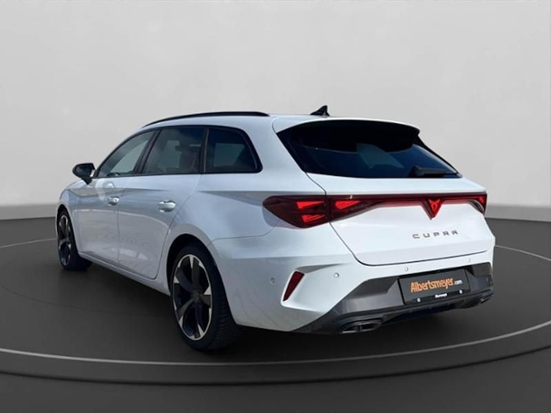 Gebraucht Cupra Leon 150 PS (110 kW) 2025 Weiß Kombi