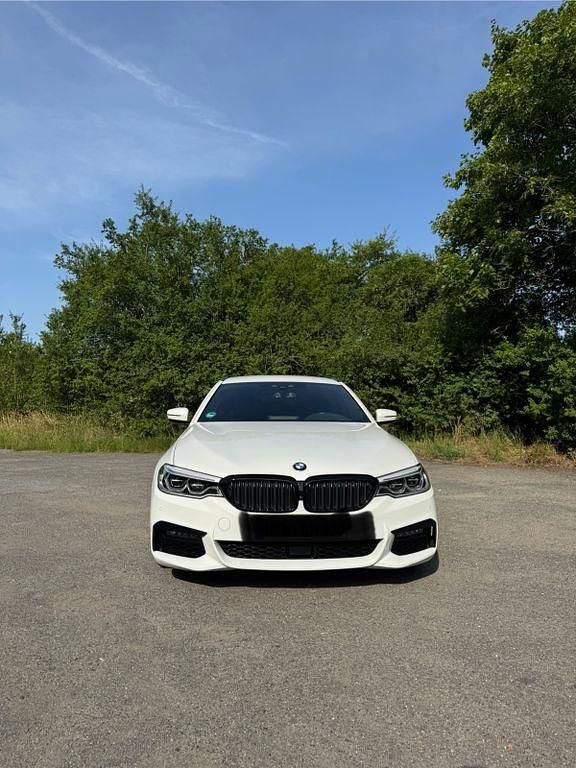 Gebraucht BMW 540 Performance 340 PS (250 kW) 2019 Weiß Kombi