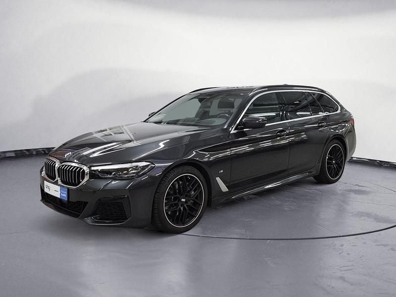 Gebraucht BMW 540 Performance 333 PS (244 kW) 2022 Grau Kombi