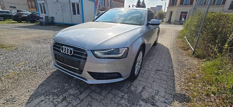 Gebraucht Audi A4 Ambiente 150 PS (110 kW) 2015 Silber Kombi
