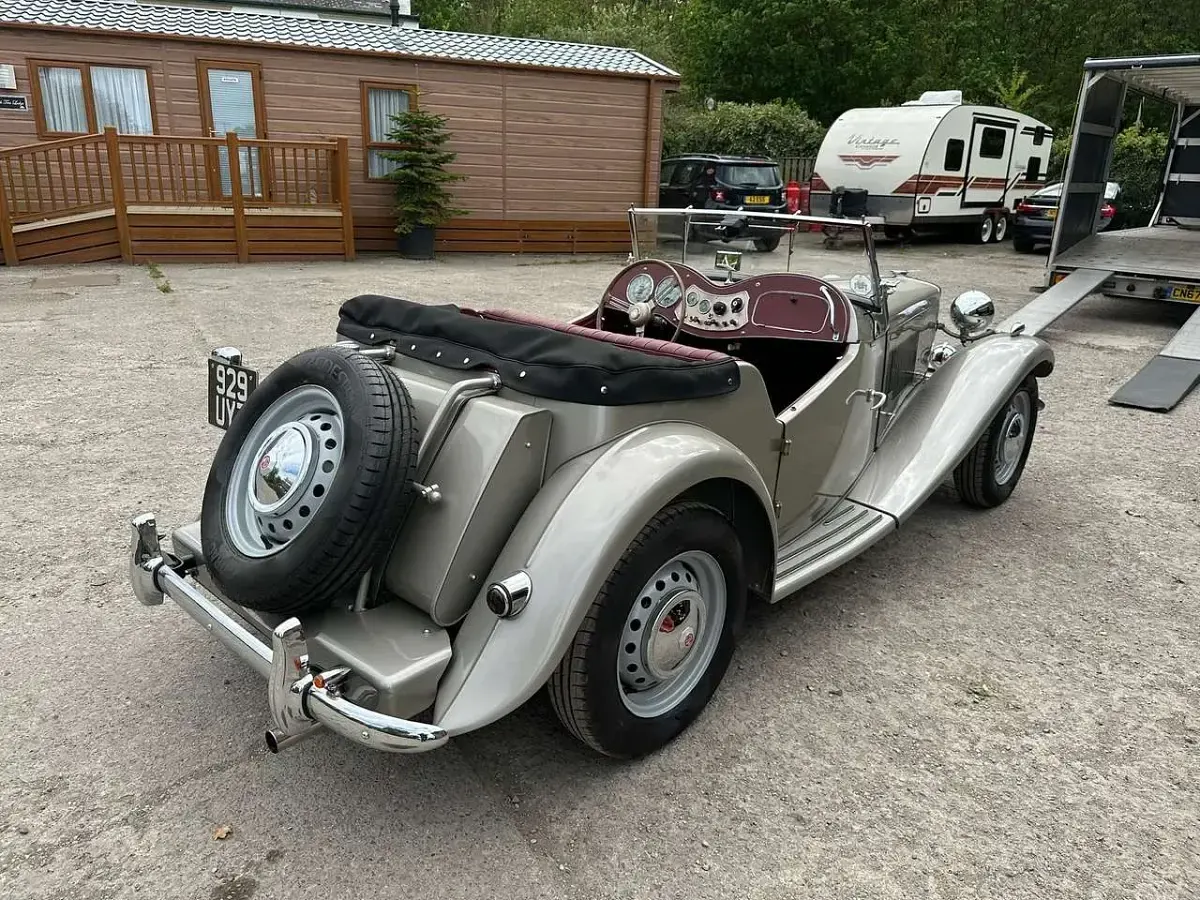 Gebraucht MG TD 60 PS (44 kW) 1953 Silber Cabrio