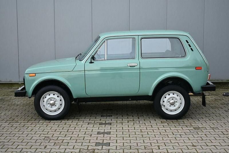 Grün Gebraucht 1990 Lada niva SUV | 10.900 € - Bild 1/4