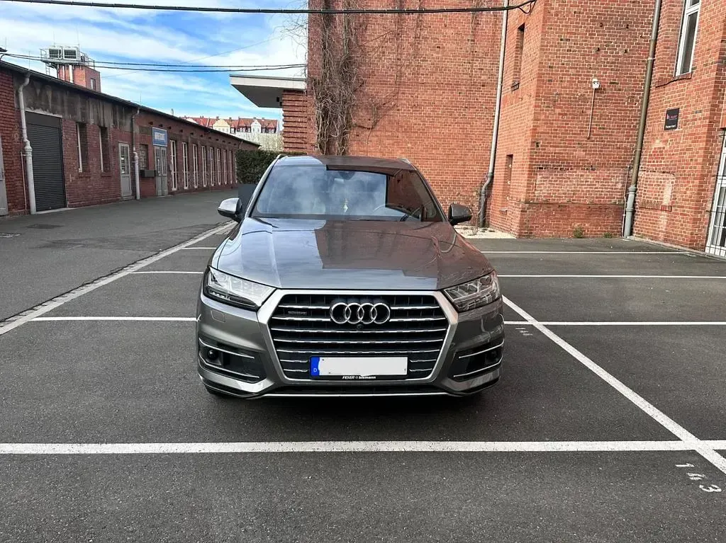 Gebraucht Audi Q7 Comfort 272 PS (200 kW) 2017 Grau SUV