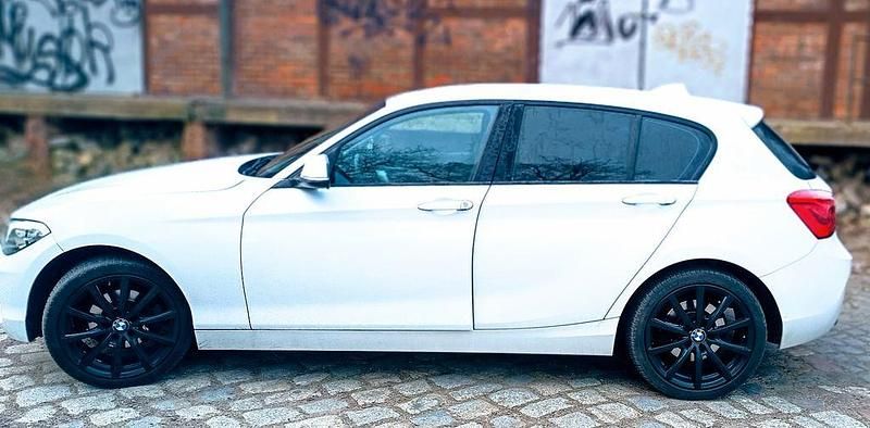 Gebraucht BMW 120 Advantage 184 PS (135 kW) 2017 Weiß Kleinwagen