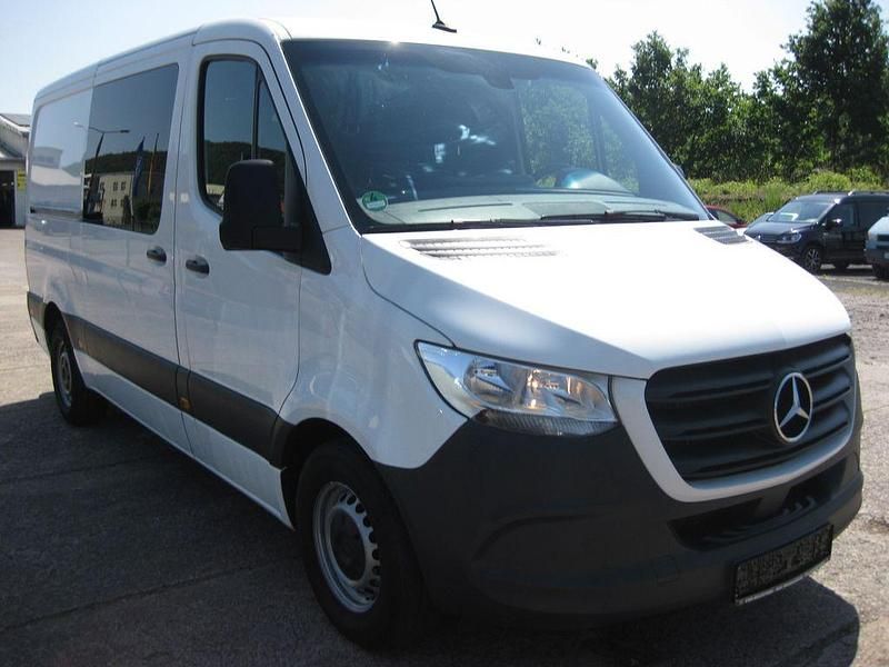 Gebraucht Mercedes Sprinter 170 PS (125 kW) 2021 Arktikweiss Van