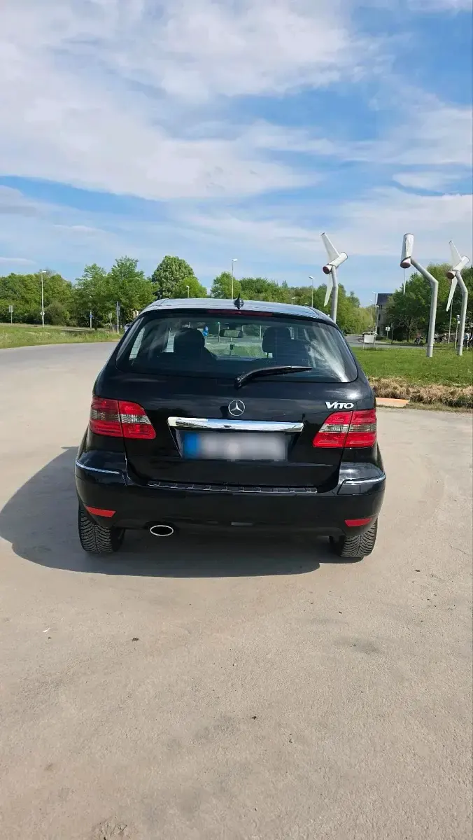 Gebraucht Mercedes B200 136 PS (100 kW) 2008 Schwarz Van / Kleinbus
