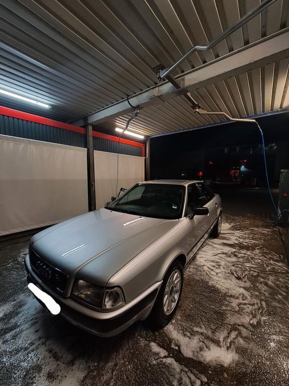 Silber Gebraucht 1993 Audi 80 Kombi | 1.500 € - Bild 1/4